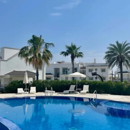Apartment Tasteful With Immaculate Seaview