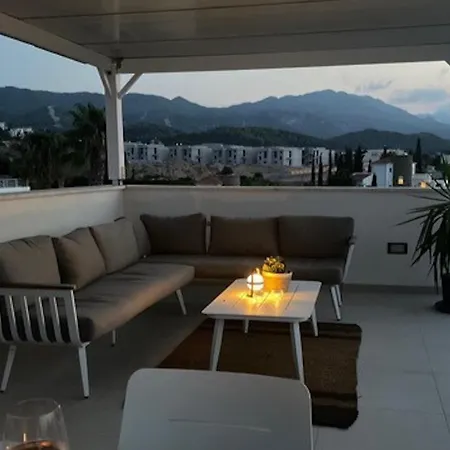 Apartament Tasteful With Immaculate Seaview
