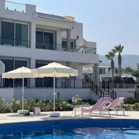 Tasteful With Immaculate Seaview Agios Nikolaos (Famagusta)