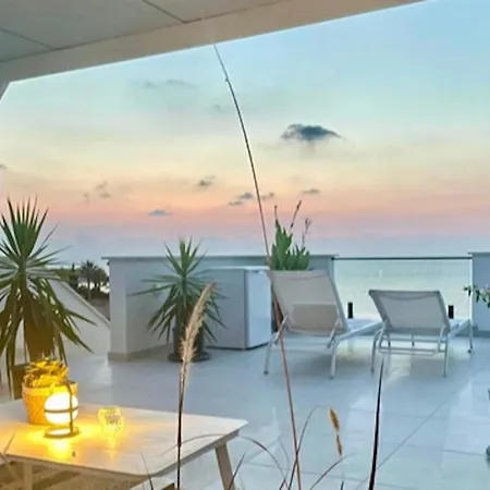 Apartament Tasteful With Immaculate Seaview Agios Nikolaos (Famagusta)