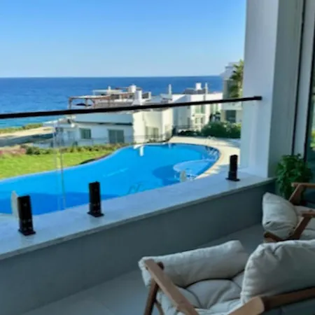 Daire Tasteful With Immaculate Seaview *
