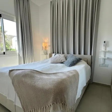 Tasteful With Immaculate Seaview *
