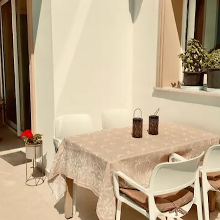 Tasteful With Immaculate Seaview *