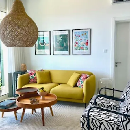Apartament Tasteful With Immaculate Seaview *